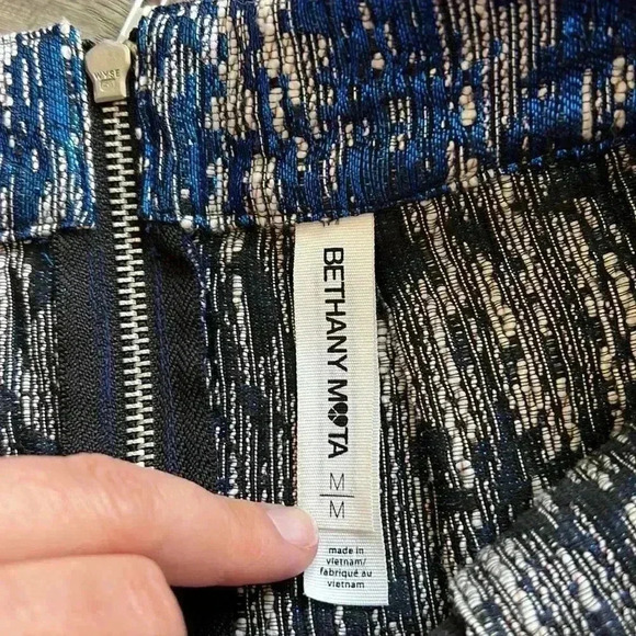 🌼4/$30🌼bethany Mota |  Metallic electric blue and silver mini skirt - Picture 5 of 8